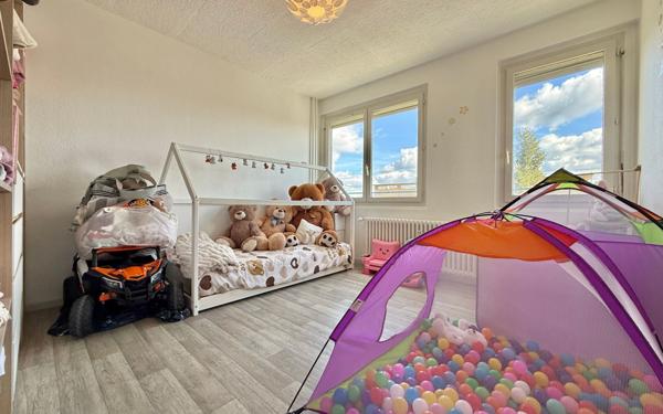 Appartement à vendre    5 pièces • 101,34 m2 Chenôve