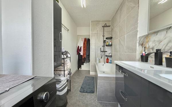 Appartement à vendre    5 pièces • 101,34 m2 Chenôve