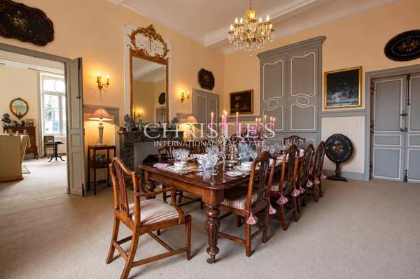 Magnifique demeure historique avec appartements d’invités, piscine et patrimoine médiéval