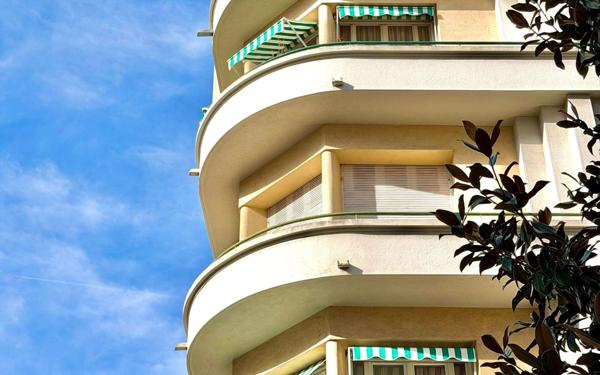 Appartement à vendre    2 pièces • 27 m2 Nice