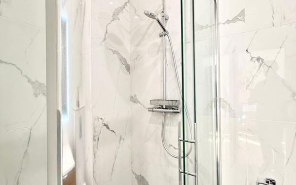 Appartement à vendre    2 pièces • 27 m2 Nice