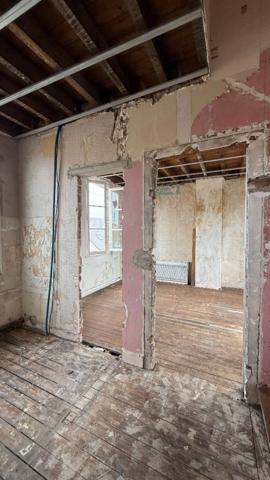 FORT POTENTIEL – Maison en pierre à rénover – 110 m² – Terrain 200 m² – Grand-Couronne