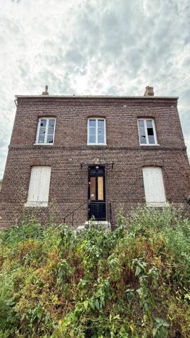 FORT POTENTIEL – Maison en pierre à rénover – 110 m² – Terrain 200 m² – Grand-Couronne