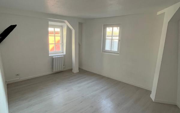 Appartement à louer    3 pièces • 84,34 m2 Colmar