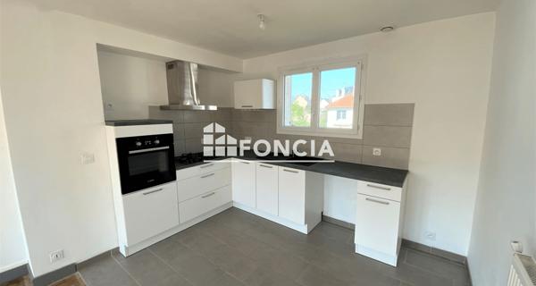 Location Maison 4 pièces 77.47 m² - Châtellerault 86100