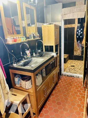 Maison individuelle de Type 6 avec dépendance