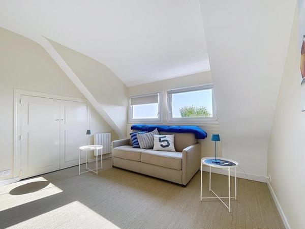 Studio rénové au pied du marché