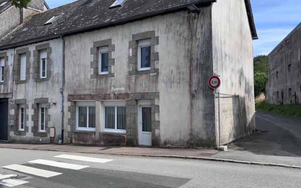 Maison à vendre    3 pièces • 81,85 m2 Rostrenen