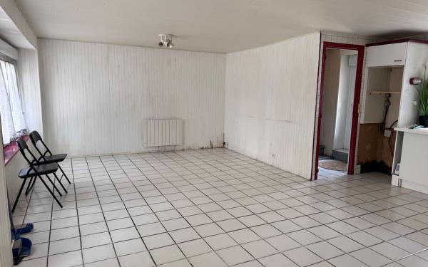 Maison à vendre    3 pièces • 81,85 m2 Rostrenen