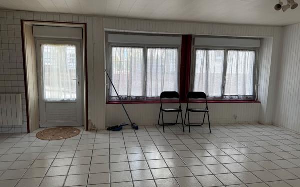 Maison à vendre    3 pièces • 81,85 m2 Rostrenen