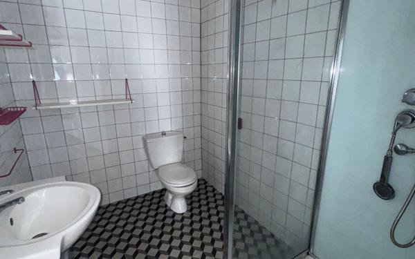 Maison à vendre    3 pièces • 81,85 m2 Rostrenen