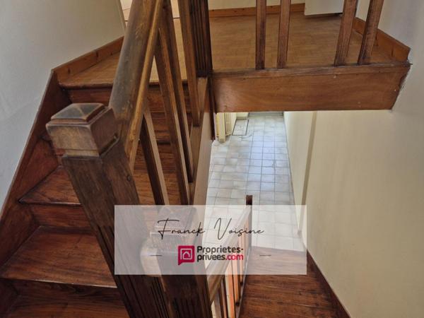 A VENDRE - Les Herbiers centre ville - Maison de ville de 76 m2 avec cour fermée