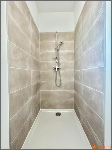 Maison 3 chambres et GARAGE à TAVEL