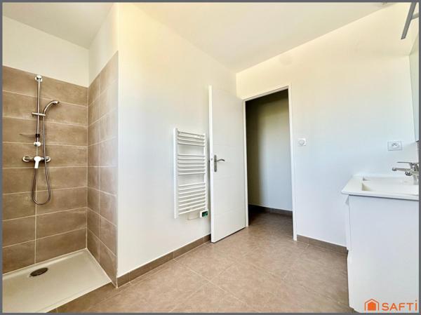 Maison 3 chambres et GARAGE à TAVEL