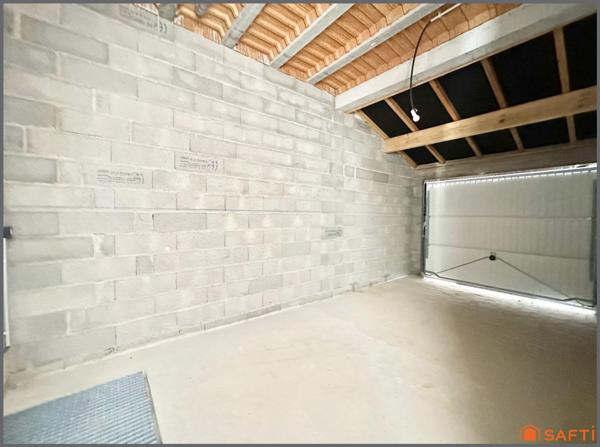 Maison 3 chambres et GARAGE à TAVEL