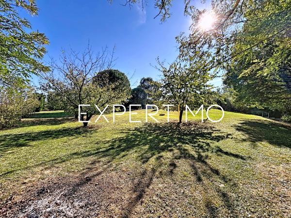 Ayguesvives (31450) Ayguesvives, maison 5 pièces 154m2 env. avec piscine, véranda, sous-sol de 180 m2 et dépendances, terrain 3656