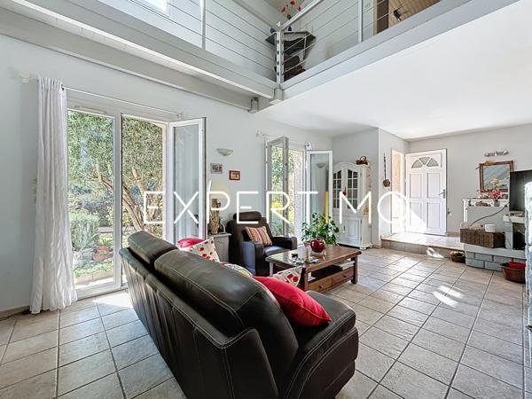 Ayguesvives (31450) Ayguesvives, maison 5 pièces 154m2 env. avec piscine, véranda, sous-sol de 180 m2 et dépendances, terrain 3656