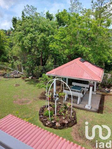 Maison 10 pièces de 269 m² à Saint-Claude (97120)