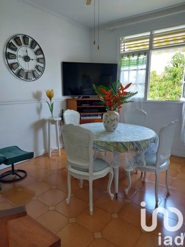 Maison 10 pièces de 269 m² à Saint-Claude (97120)