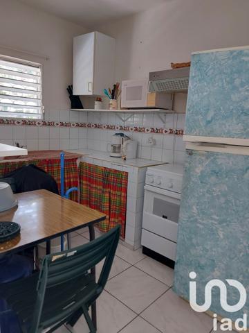 Maison 10 pièces de 269 m² à Saint-Claude (97120)