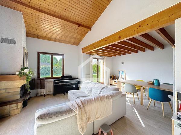 Maison 5 pièce(s) 3 chambre(s) 136 m²