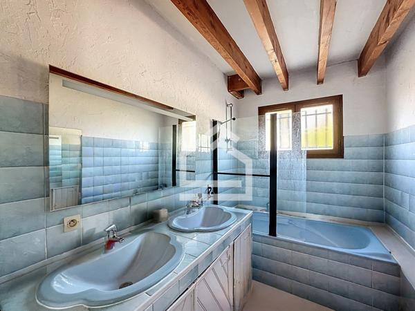 Maison 5 pièce(s) 3 chambre(s) 136 m²