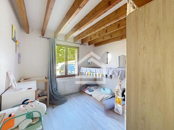 Maison 5 pièce(s) 3 chambre(s) 136 m²