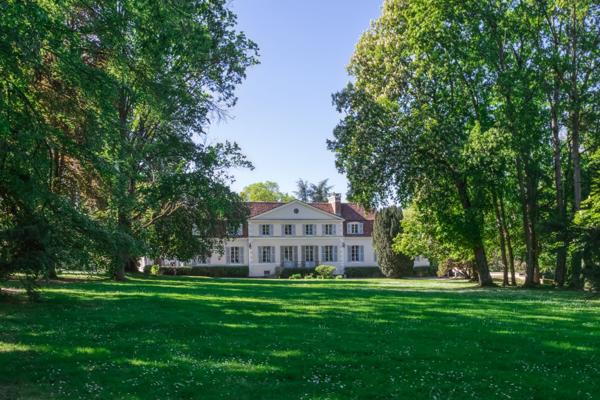 Vente Château Chablis 20 Pièces 759 m²