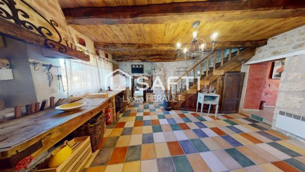 Propriété rare avec piscine, volumes et nature