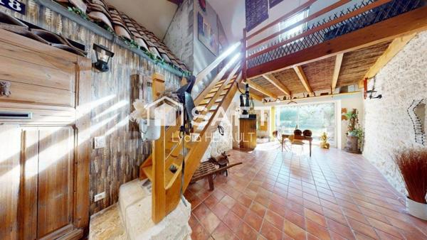 Propriété rare avec piscine, volumes et nature