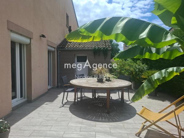 Maison à LAVAL, 53000 - 6 pièces 128m²