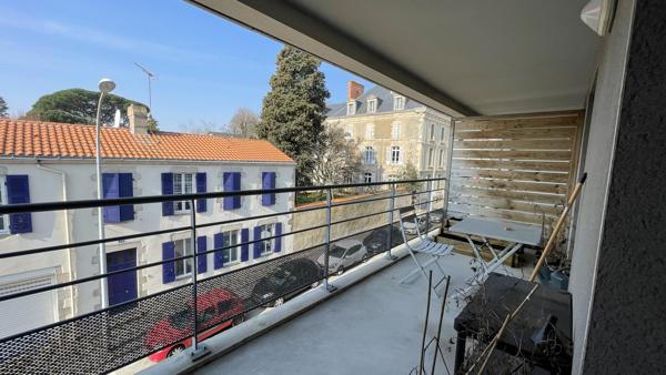 Appartement
                                                                                                                                                                                                                                                                                                                        3 pièce(s)                                                                                                                                                                                                          2 chambre(s)                                                                                                                                                                                                          68.95  m²