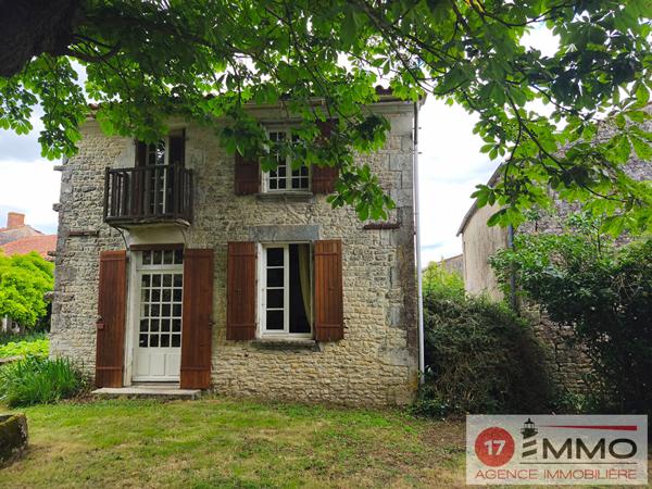 Maison de charme Thaire 3 pièce(s) 80 m2