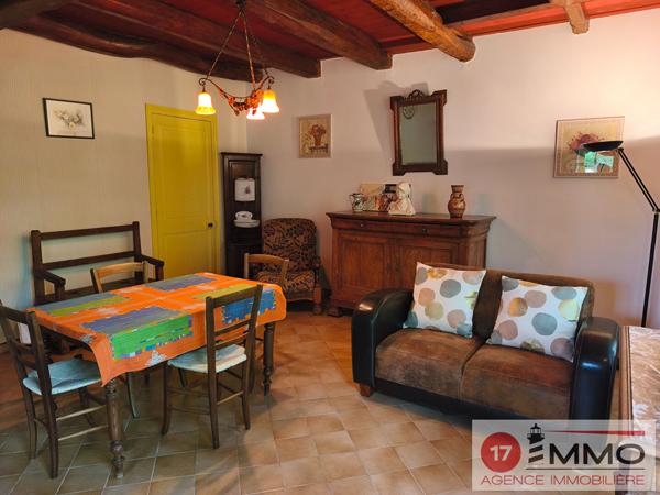 Maison de charme Thaire 3 pièce(s) 80 m2