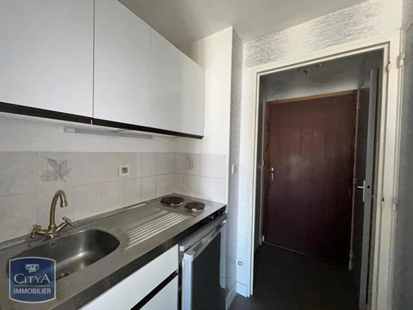 Appartement à louer 1 pièce 18.05m² Chartres (28000)