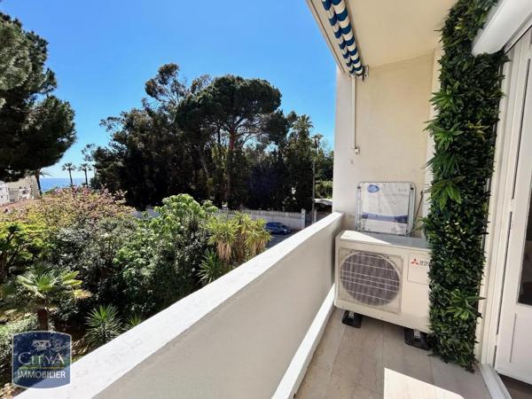 Appartement à louer 4 pièces 81.45m² Cannes (06400)