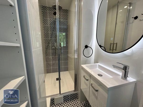 Appartement à louer 4 pièces 81.45m² Cannes (06400)