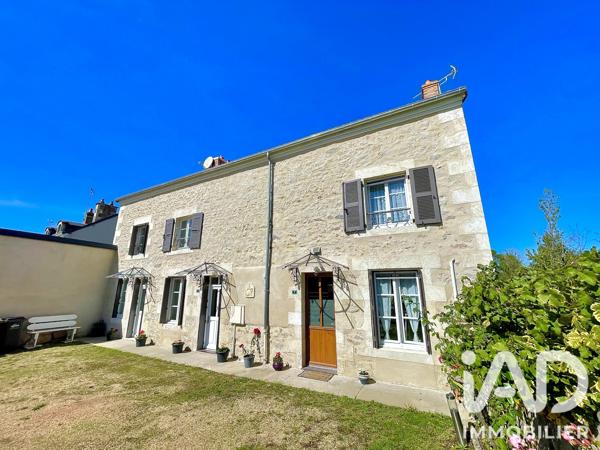 Maison à vendre 9 pièces 198 m² Lathus-Saint-Rémy