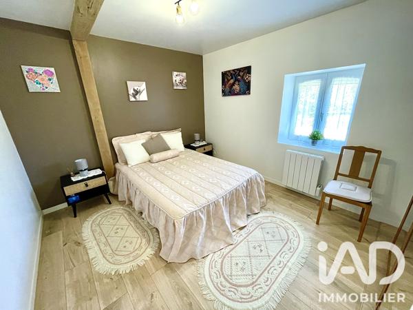 Maison à vendre 9 pièces 198 m² Lathus-Saint-Rémy