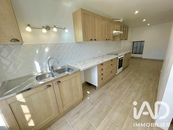 Maison à vendre 9 pièces 198 m² Lathus-Saint-Rémy