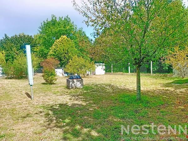 Maison de plain-pied à vendre à Saujon dans un quartier calme - Confort et tranquillité assurés à quelques minutes du centre ville.