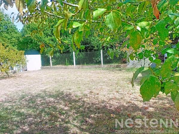 Maison de plain-pied à vendre à Saujon dans un quartier calme - Confort et tranquillité assurés à quelques minutes du centre ville.