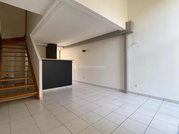 Location                                                      Appartement
                        
                     2 pièces                      43 m2                     à Albi