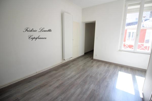 Dpt Marne (51), à louer EPERNAY appartement T2 de 38 m²