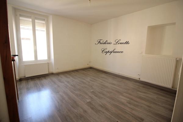 Dpt Marne (51), à louer EPERNAY appartement T2 de 38 m²