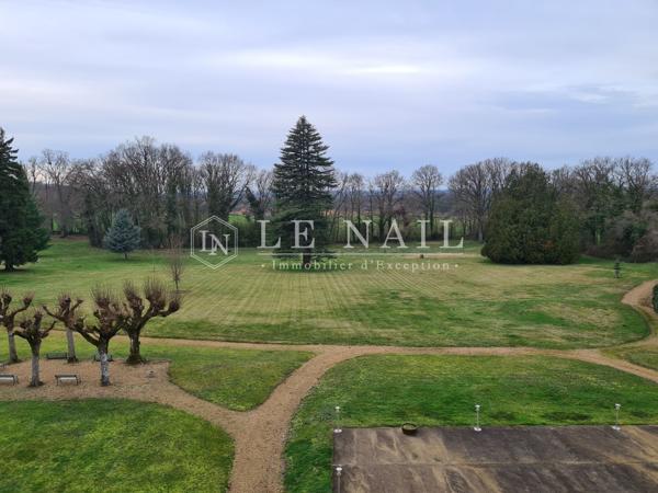 Beau château XIXe avec 19 hectares à vendre à quelques minutes du Mans
