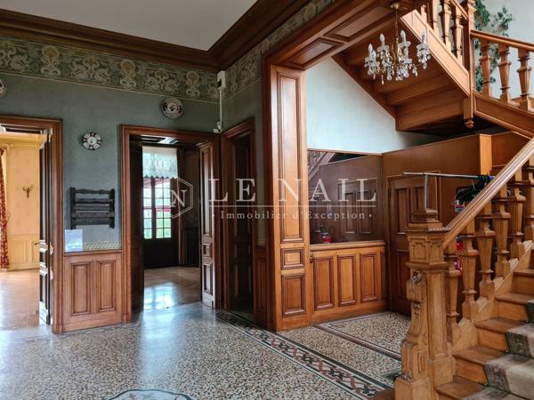 Beau château XIXe avec 19 hectares à vendre à quelques minutes du Mans