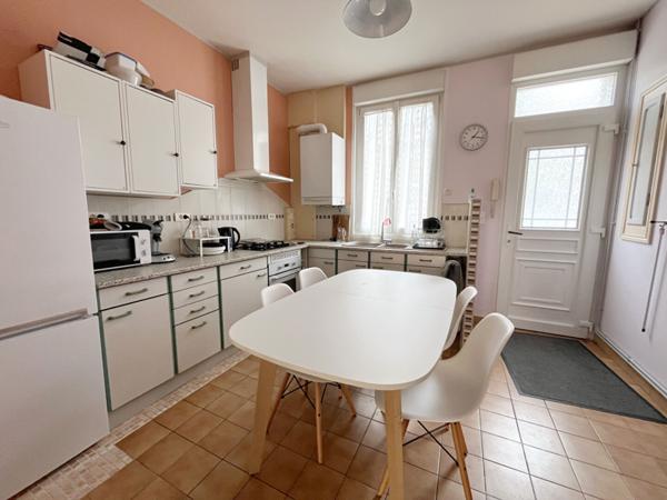 Maison meublée amiénoise  Amiens-Sud - 3 chambres avec salle d'eau individuelle