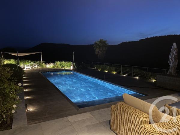 Maison à vendre  5 pièces - 184,20 m2 COGOLIN - 83