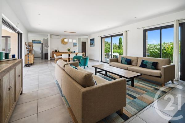 Maison à vendre  5 pièces - 184,20 m2 COGOLIN - 83